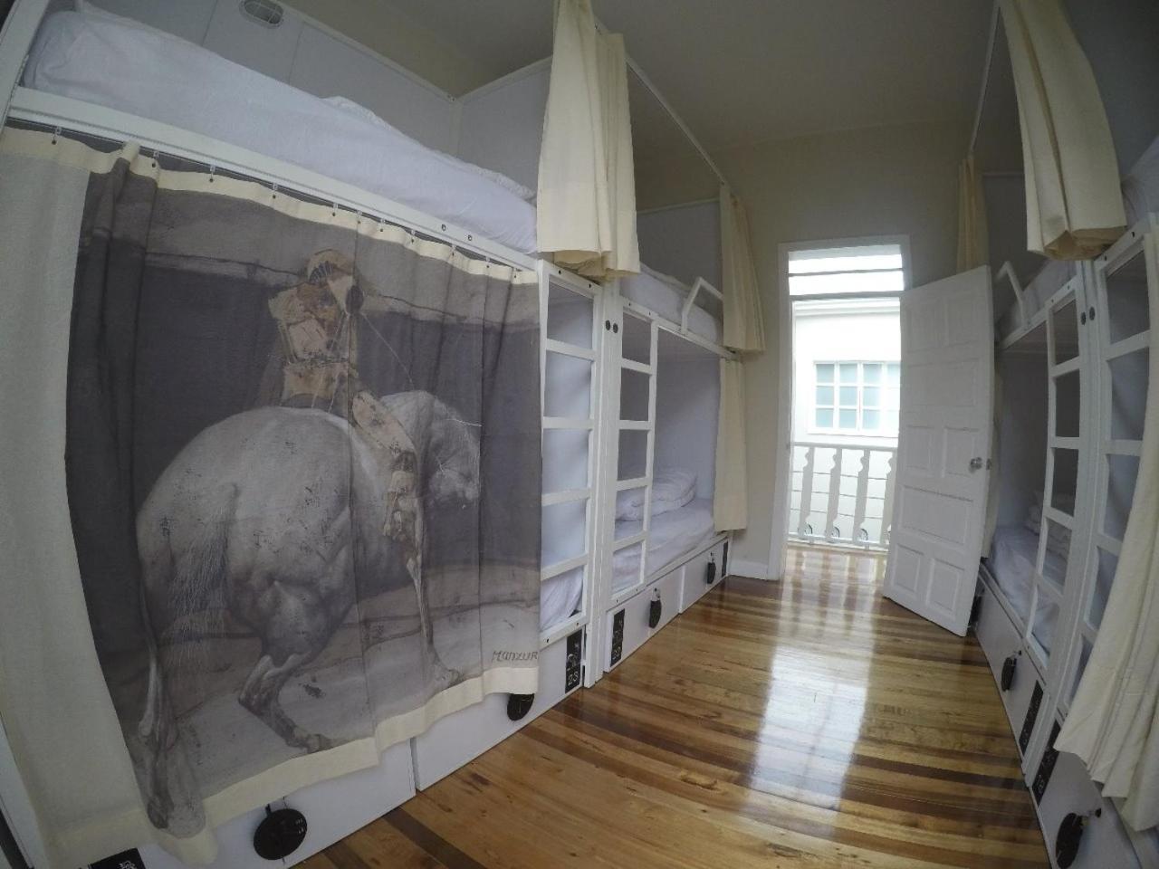 Nomad Hostel Медельїн Екстер'єр фото