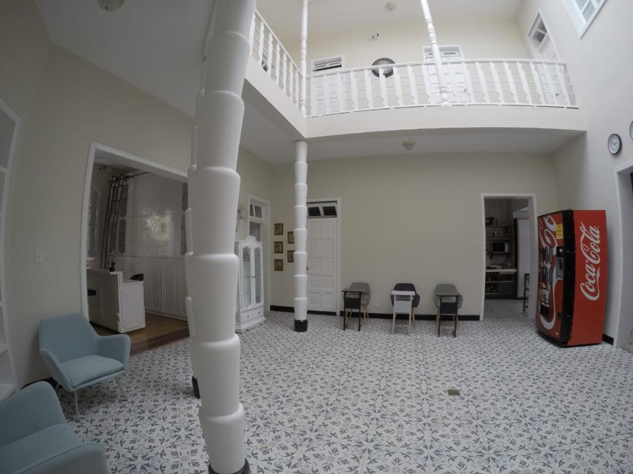 Nomad Hostel Медельїн Екстер'єр фото