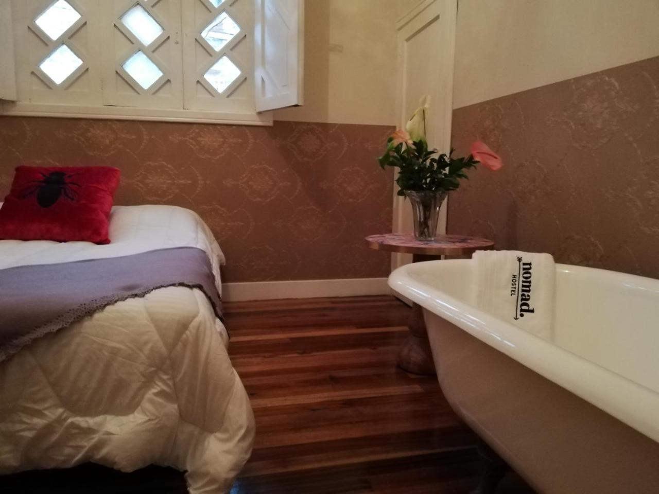 Nomad Hostel Медельїн Екстер'єр фото