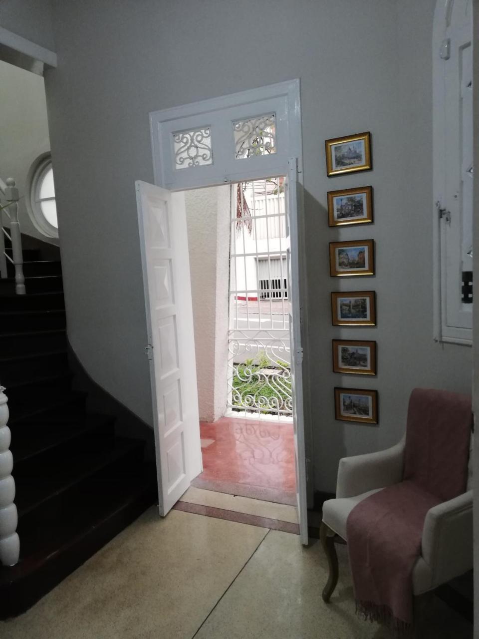 Nomad Hostel Медельїн Екстер'єр фото
